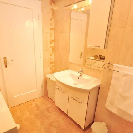 Downtown Durdica Apartment